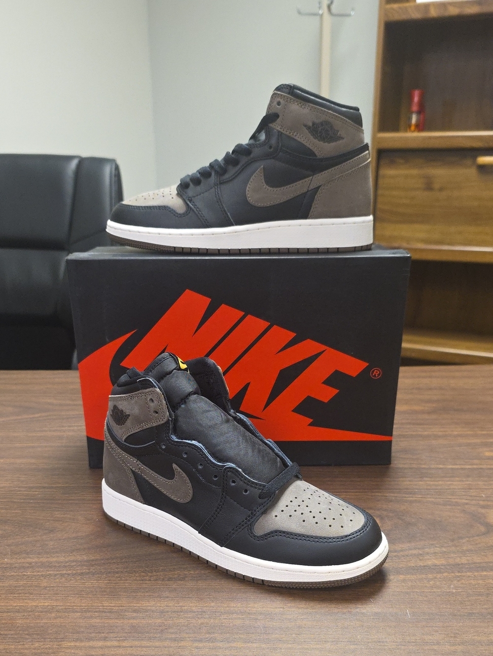 Jordan 1 Retro High OG (GS) 'Palomino' FD1437-020 Youth 5.5/Women's 7 NEW